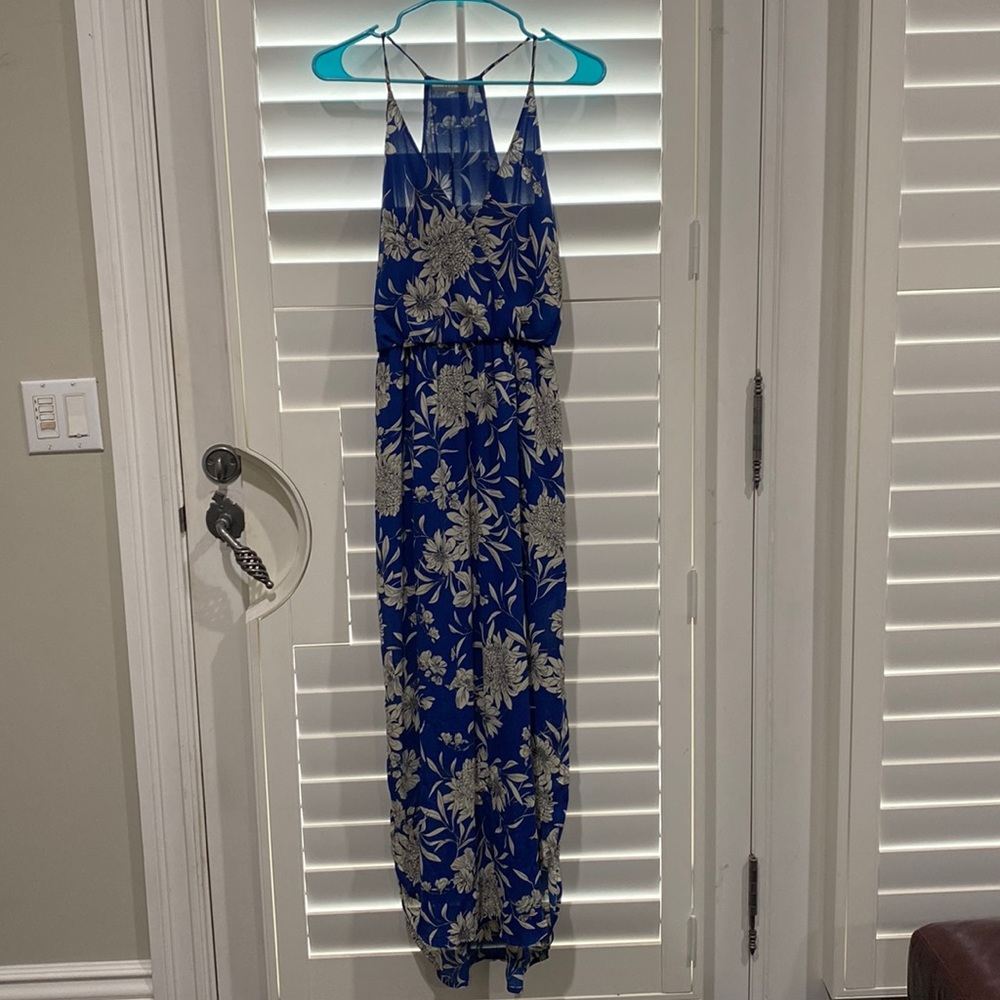 Size medium blue floral summer dress